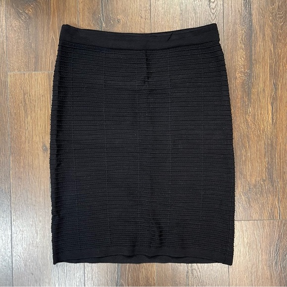 Loft Outlet Knit pencil skirt SZ MED - Picture 1 of 4